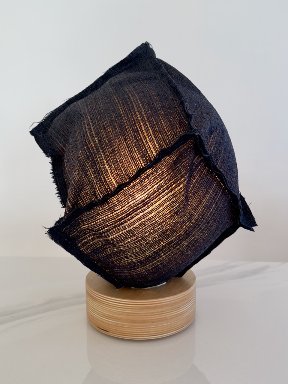 front right view (on)